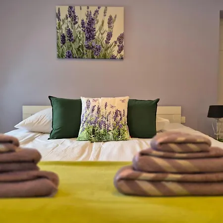 Bed & Breakfast Dom Pod Lawendowym Polem Woliborz